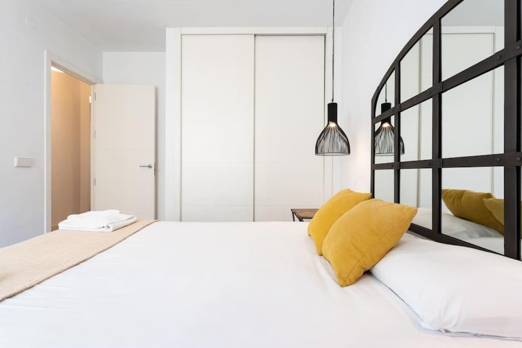 Super Central Malaga Flat With Terrace And Free Parking 外观 照片